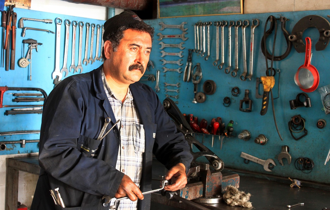 翻盖类人猿爆珠:代理注册公司的会计